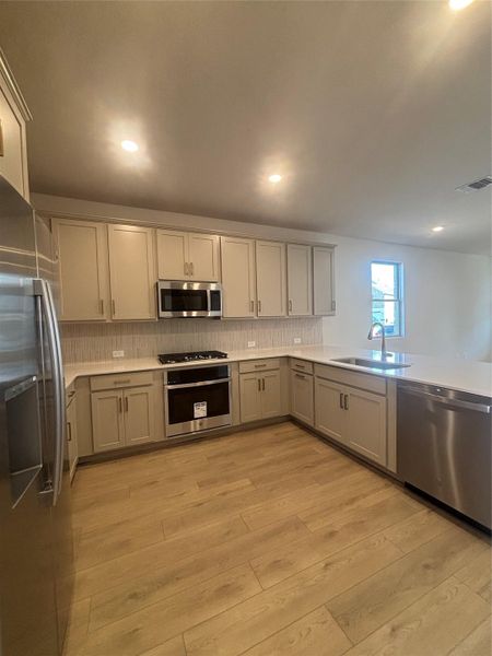 Furnished interior view inside a new home in Berry Creek Highlands, Georgetown (Image 6).