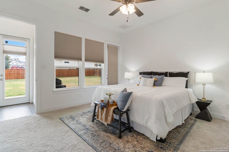 Furnished interior view inside a new home in Woodbridge Farms, La Vernia (Image 14).