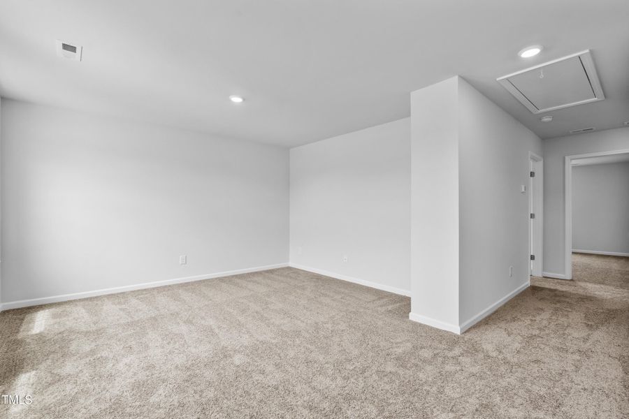 27-Ashley 2102 Channel-27