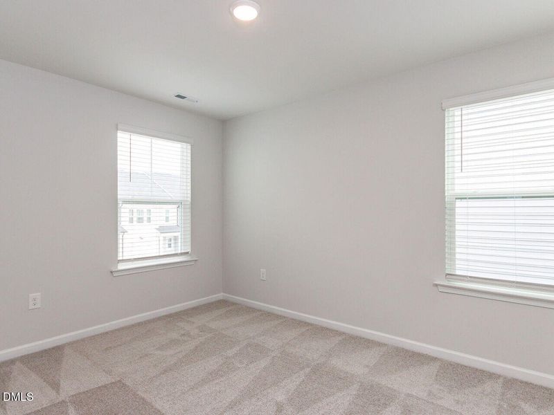 027-1280x960-bedroom