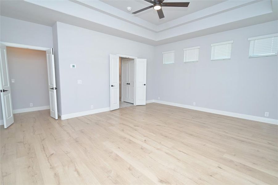 Spacious, unfurnished interior of a new home in Coyote Crossing, Godley (Image 22).