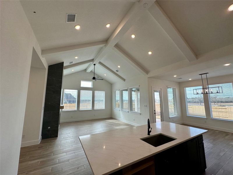 Spacious, unfurnished interior of a new home in Briarley, Montgomery (Image 35).