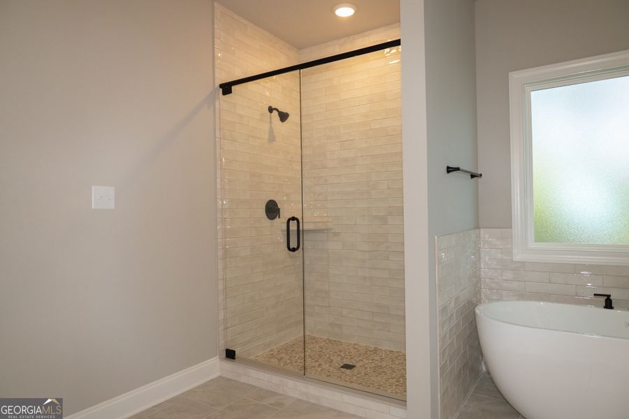 Furnished interior view inside a new home in Leverett Park, Newnan (Image 12).