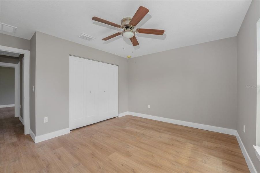 Spacious, unfurnished interior of a new home in , Citrus Springs (Image 27).