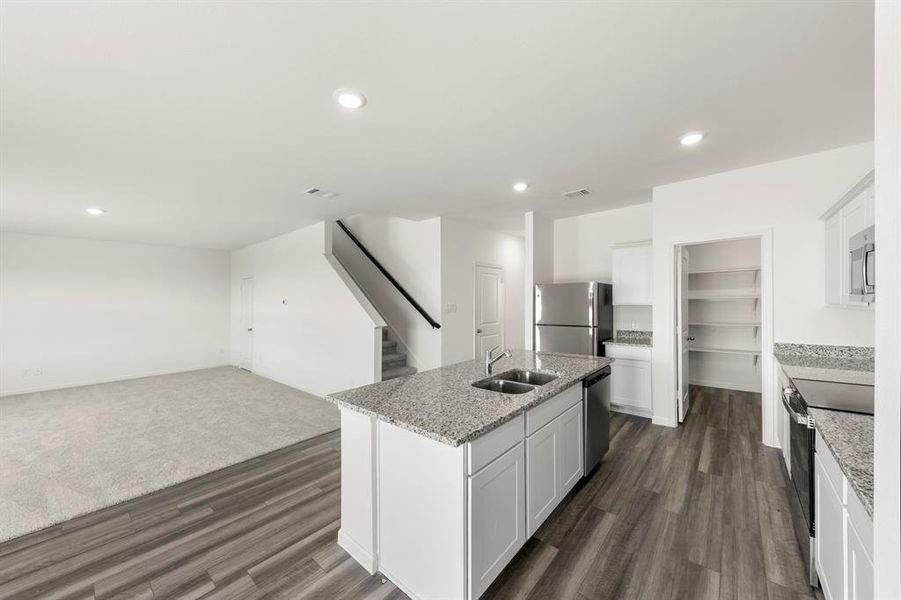 09. 1282 Herring - Dining (3) 09. 1282 Herring - Dining (3)