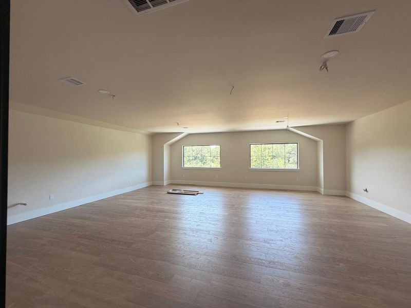 Spacious, unfurnished interior of a new home in , Montgomery (Image 24).