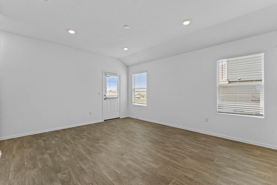 Spacious, unfurnished interior of a new home in Talavera, Kyle (Image 23).