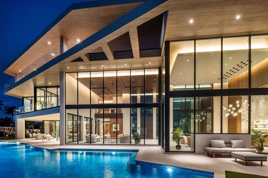 Exterior details and patio area of a home in , Fort Lauderdale (Image 56).