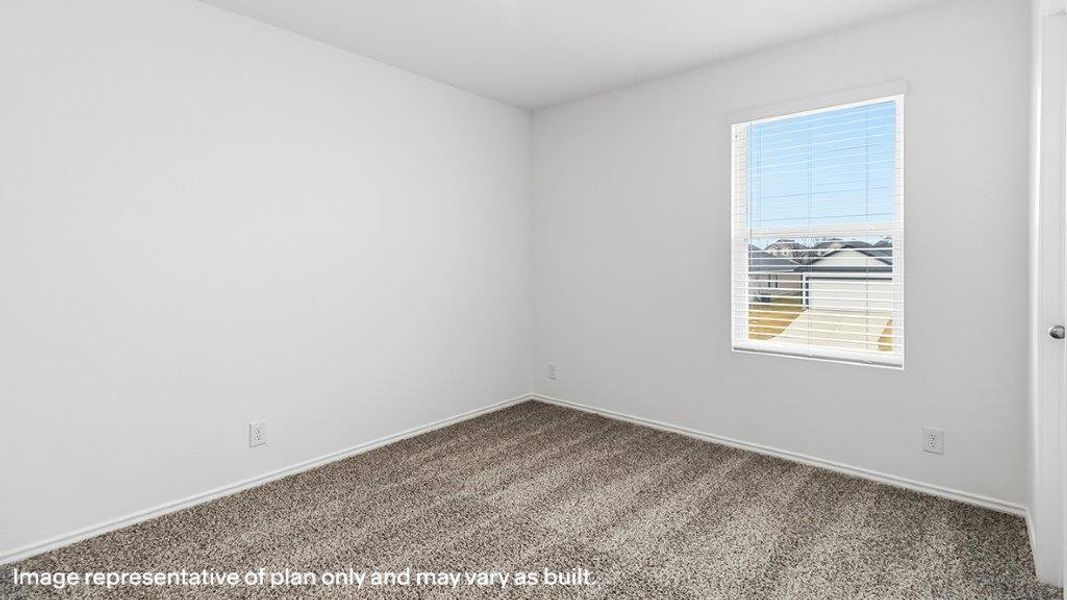 Spacious, unfurnished interior of a new home in Blue Ridge Ranch, San Antonio (Image 25).