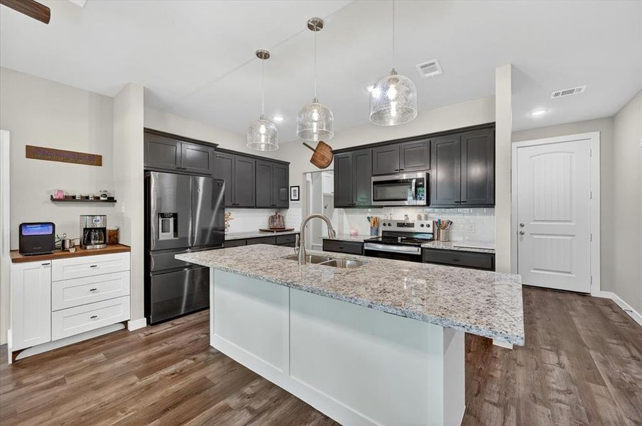 Furnished interior view inside a new home in , Cleburne (Image 12).
