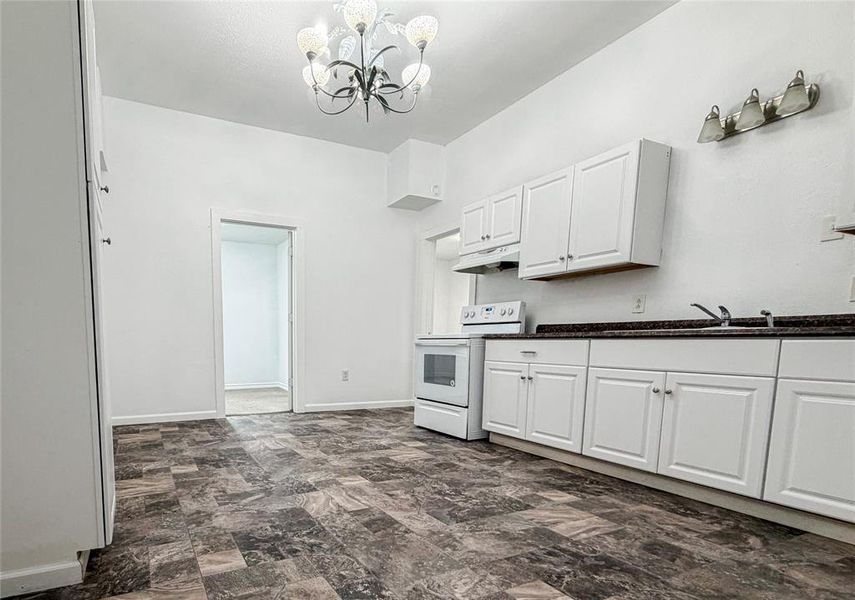 Image 23 of a home in .