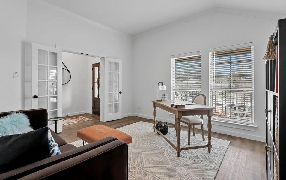 Furnished interior view inside a new home in Trail Creek, Cleburne (Image 5).