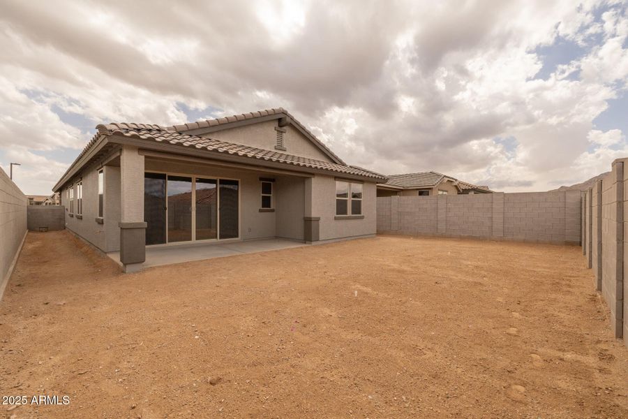 35)BACK OF HOME 35)BACK OF HOME