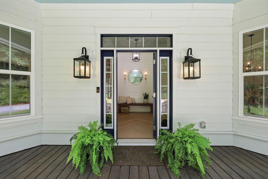 Exterior details and patio area of a home in , Seabrook (Image 34).