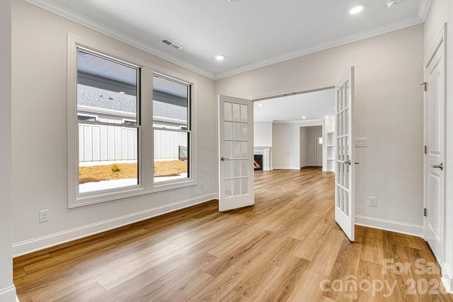 Spacious, unfurnished interior of a new home in The Courtyards at Lake Davidson, Mooresville (Image 29).