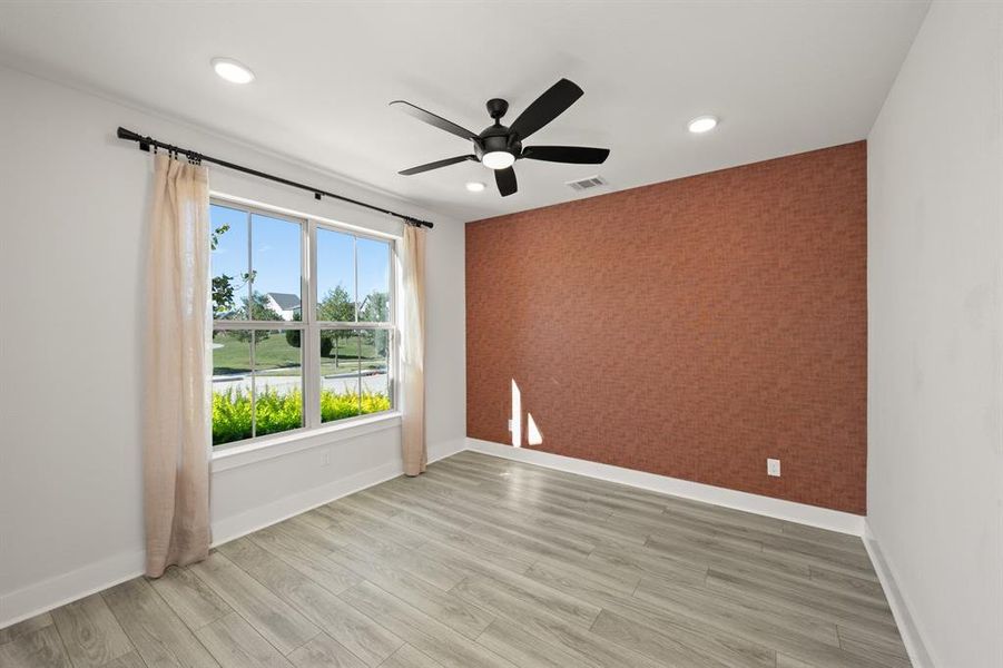 1206 Laurel- Study-1 1206 Laurel- Study-1