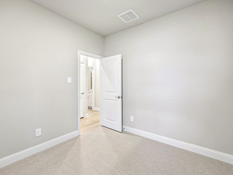 Spacious, unfurnished interior of a new home in Parks at Foster Crossing - Spring Series, Anna (Image 14). Spacious, unfurnished interior of a new home in Parks at Foster Crossing - Spring Series, Anna (Image 14).