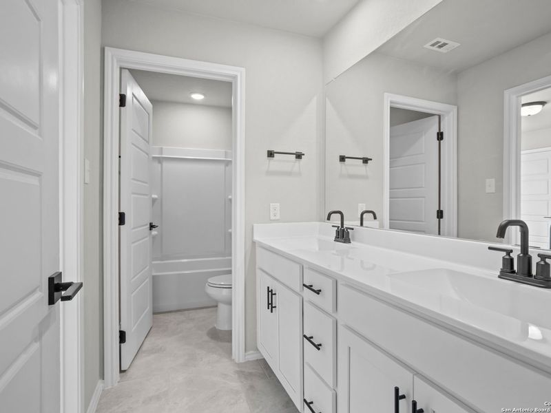 Furnished interior view inside a new home in Horizon Pointe, Converse (Image 14). Furnished interior view inside a new home in Horizon Pointe, Converse (Image 14).