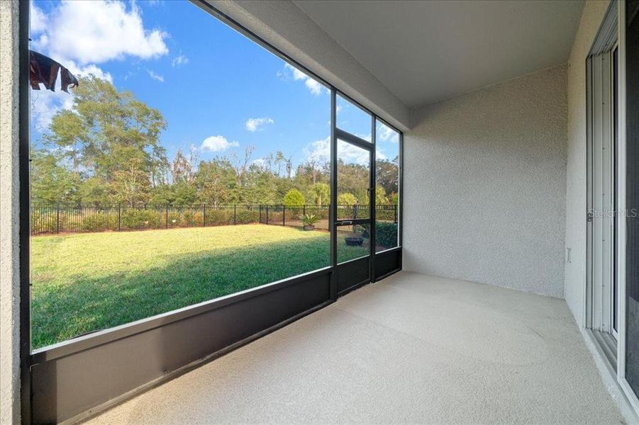 Exterior details and patio area of a home in Ocala Preserve, Ocala (Image 4).