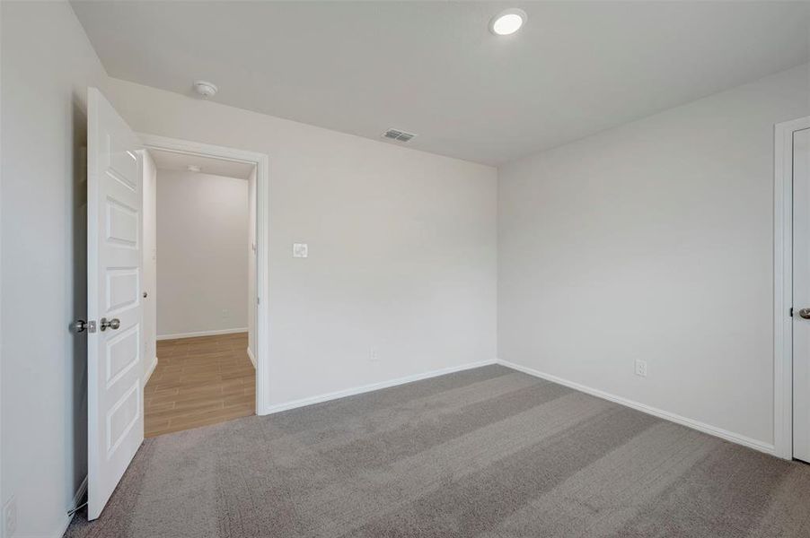 Spacious, unfurnished interior of a new home in Sagebrook, Argyle (Image 31). Spacious, unfurnished interior of a new home in Sagebrook, Argyle (Image 31).