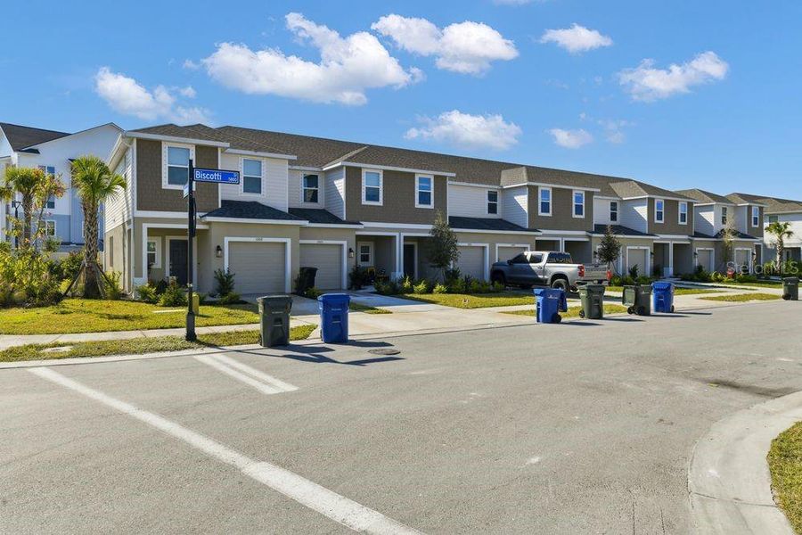 Image 29 of a home in Vinterra Townhomes. Image 29 of a home in Vinterra Townhomes.