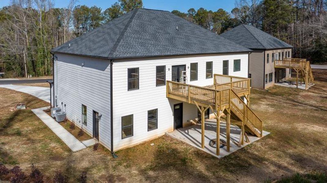 Exterior details and patio area of a home in , Snellville (Image 3).