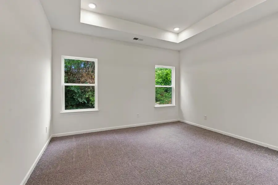 Spacious, unfurnished interior of a new home in Spring Branch, Smyrna (Image 25).