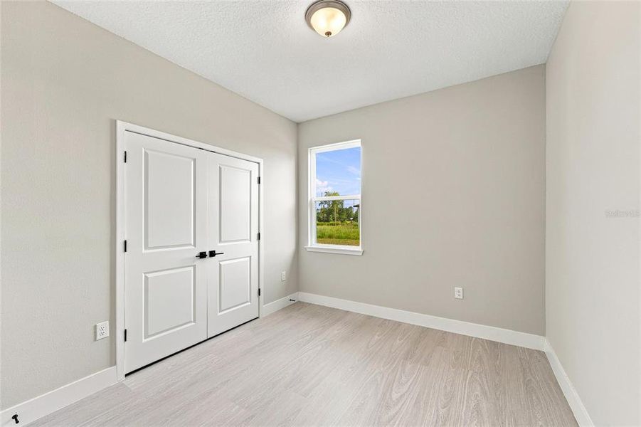 Spacious, unfurnished interior of a new home in , Ocala (Image 18).