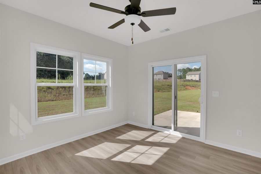 Spacious, unfurnished interior of a new home in Rolling Hills, Prosperity (Image 29).