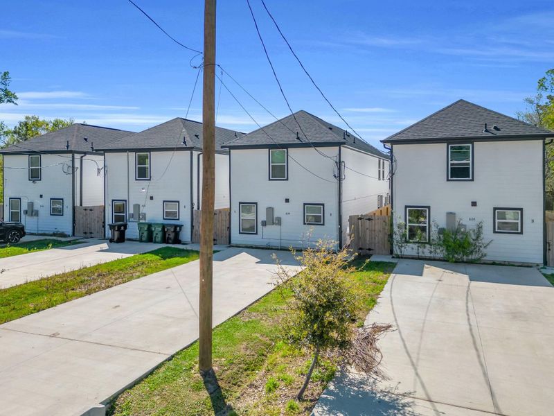 Front exterior of a new home in , Houston, TX, highlighting curb appeal (Image 16). Front exterior of a new home in , Houston, TX, highlighting curb appeal (Image 16).