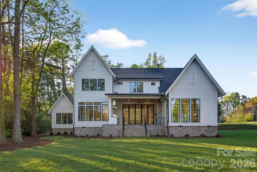Image 47 of a home in .