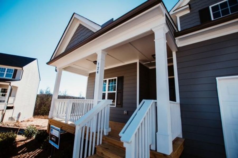 Representative exterior details of a home built from the Brentwood by Piedmont Residential in Hampton Ridge, Jefferson (Image 4).