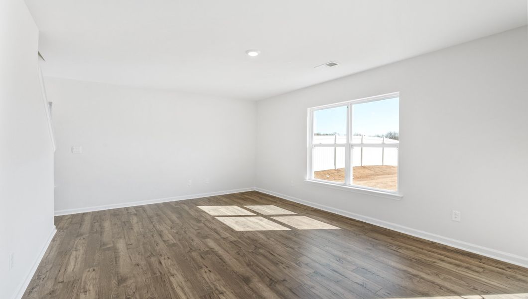 Representative unfurnished interior of a home built from the PENWELL by D.R. Horton in Baxter Village, Boiling Springs (Image 19).