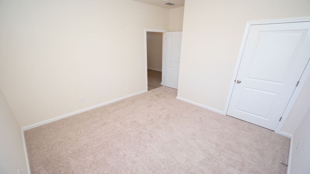 Representative unfurnished interior of a home built from the CALI by D.R. Horton in Island Green, Myrtle Beach (Image 23).