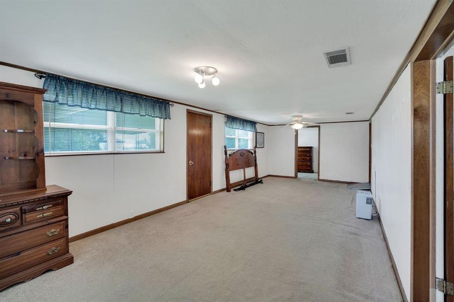 Spacious, unfurnished interior of a new home in , Itasca (Image 17).