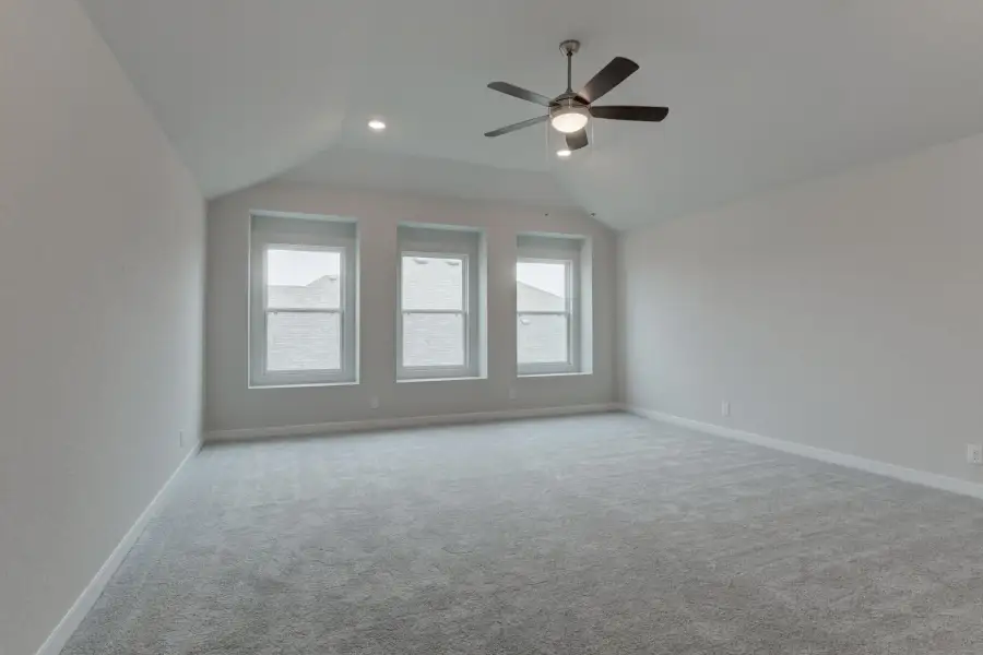 Representative unfurnished interior of a home built from the Guadalupe by Ashton Woods in Saddlebrook Ranch, Schertz (Image 26).