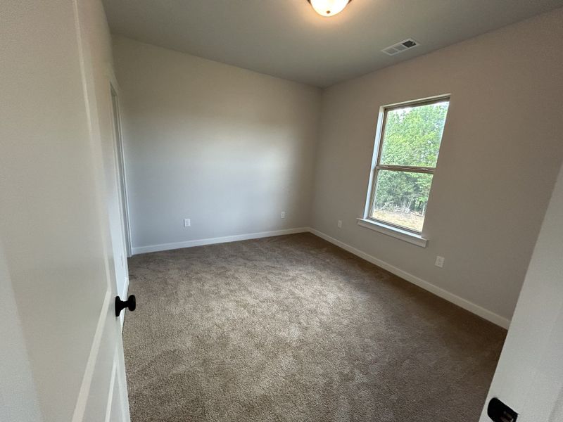 Spacious, unfurnished interior of a new home in Hickory Cove, Burns (Image 17). Spacious, unfurnished interior of a new home in Hickory Cove, Burns (Image 17).