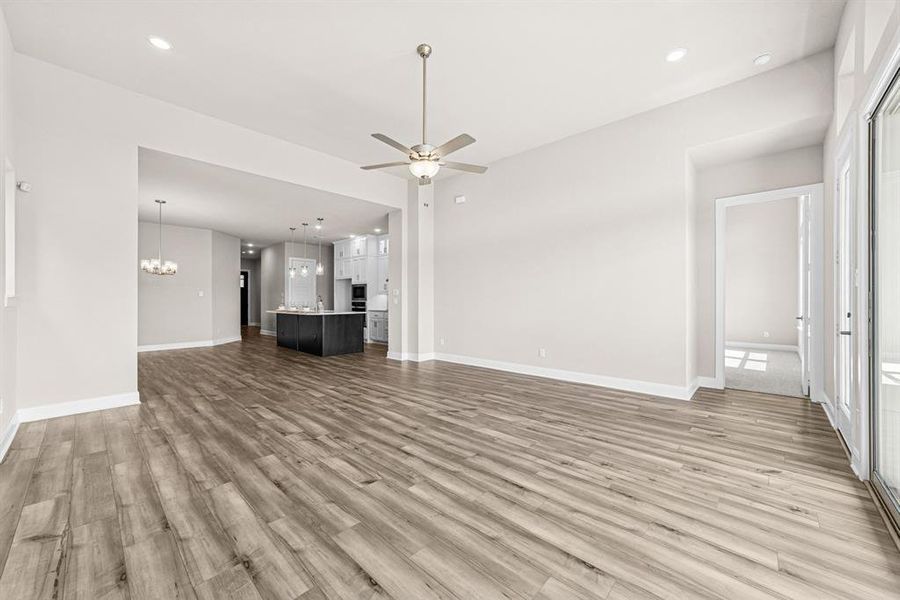 Spacious, unfurnished interior of a new home in Sandbrock Ranch, Aubrey (Image 21).