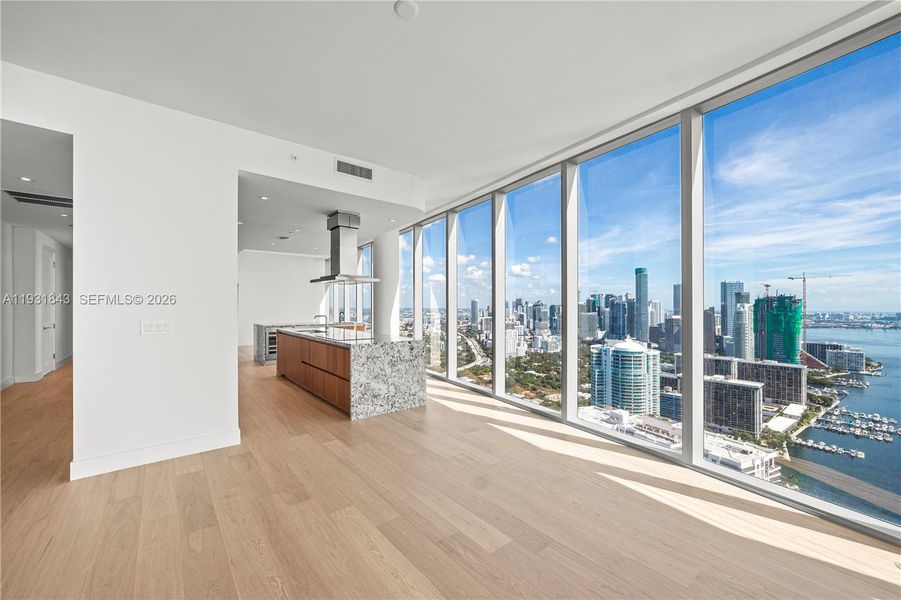 Spacious, unfurnished interior of a new home in Una Residences, Miami (Image 27).