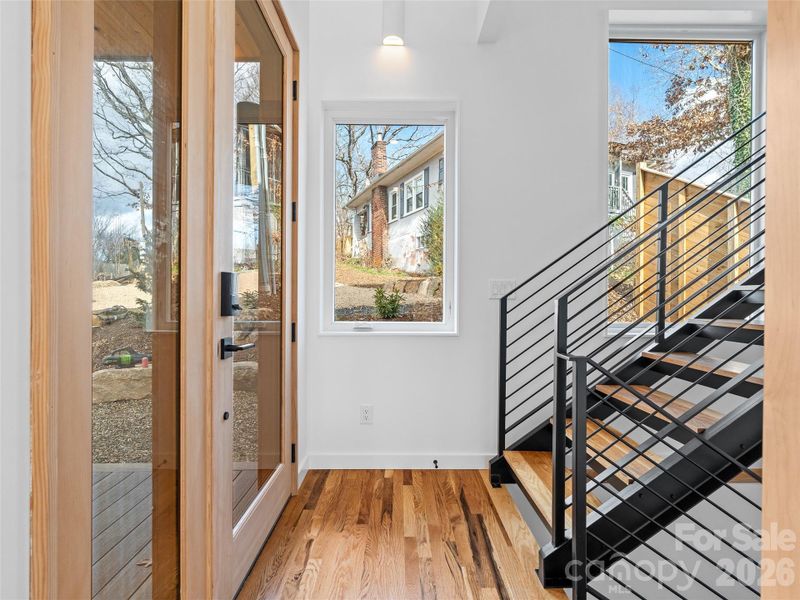 Entry/Stairs