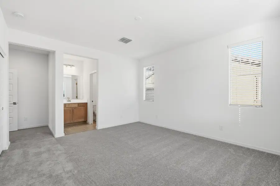 Spacious, unfurnished interior of a new home in Parkside, Avondale (Image 26).