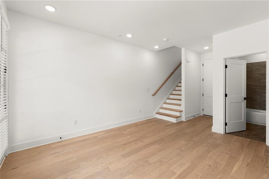 Spacious, unfurnished interior of a new home in The Gathering – Alpharetta, Alpharetta (Image 31). Spacious, unfurnished interior of a new home in The Gathering – Alpharetta, Alpharetta (Image 31).