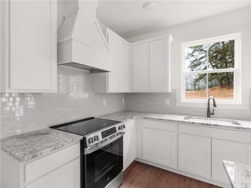 Furnished interior view inside a new home in , Mansfield (Image 10).