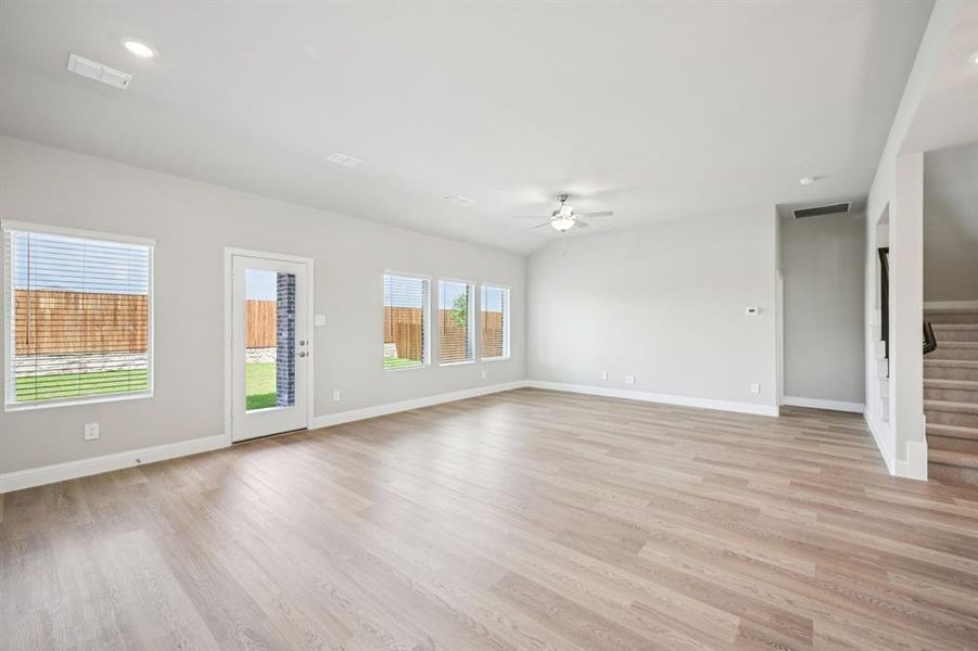 Spacious, unfurnished interior of a new home in Eastridge - Signature Series, McKinney (Image 26).