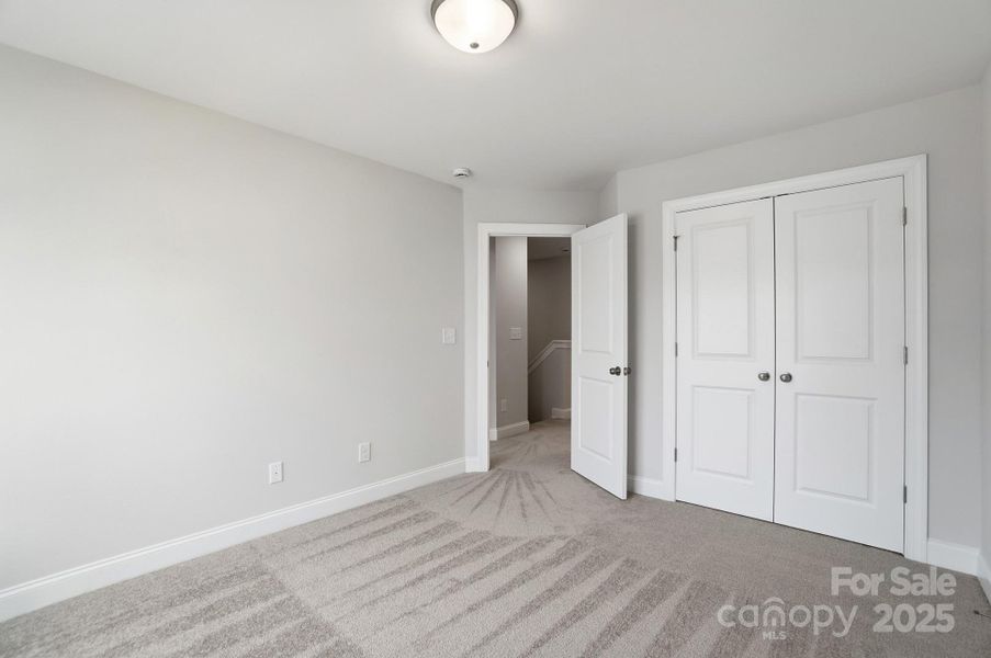 Spacious, unfurnished interior of a new home in Harrisburg Village, Harrisburg (Image 28).
