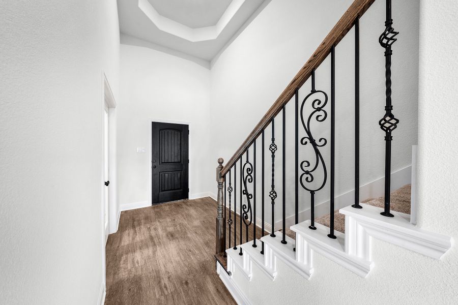 Spacious, unfurnished interior of a new home in Summerwood, Red Oak (Image 13).