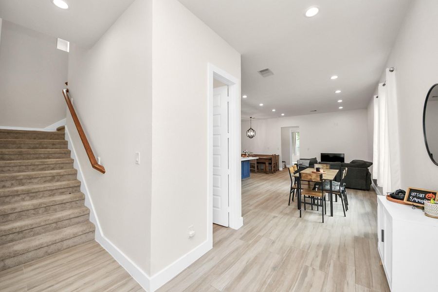 Image 34 of a home in .