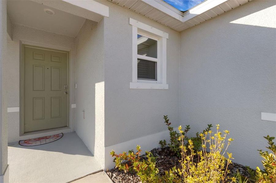 Exterior details and patio area of a home in Silverstone North, Palmetto (Image 4). Exterior details and patio area of a home in Silverstone North, Palmetto (Image 4).