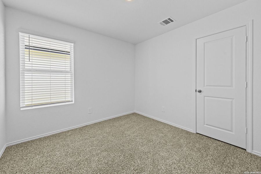 Spacious, unfurnished interior of a new home in Hickory Ridge, Elmendorf (Image 18). Spacious, unfurnished interior of a new home in Hickory Ridge, Elmendorf (Image 18).
