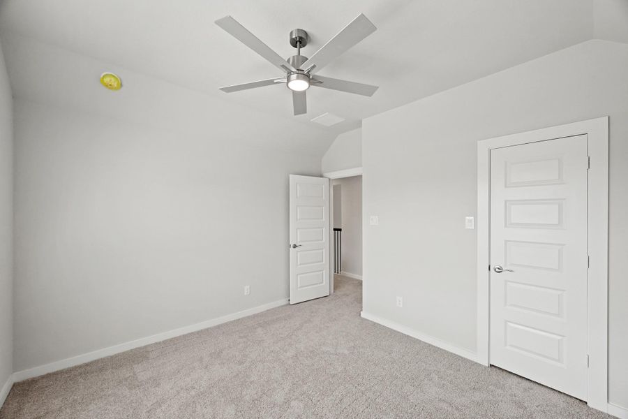 Spacious, unfurnished interior of a new home in Barton Creek Ranch, Conroe (Image 26). Spacious, unfurnished interior of a new home in Barton Creek Ranch, Conroe (Image 26).